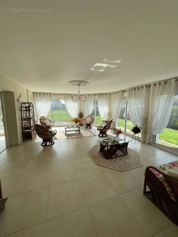 Maison à NEUVILLE-DE-POITOU