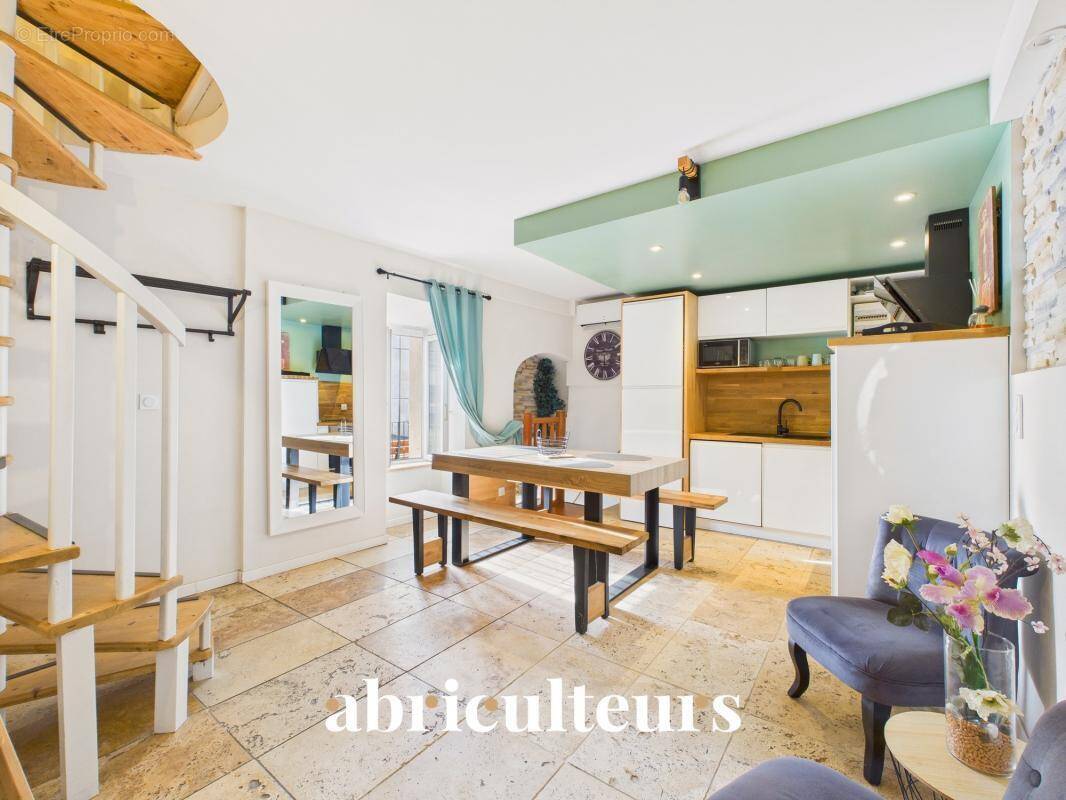 Maison à GRANS