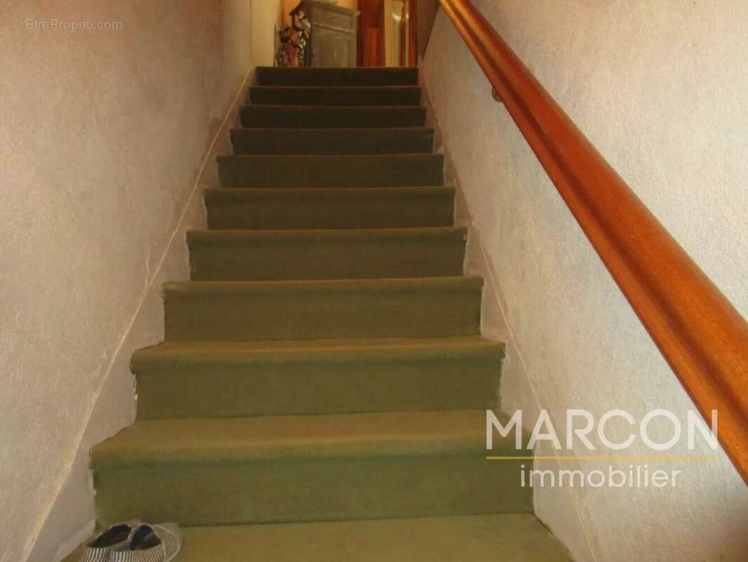 Maison à MAISON-FEYNE