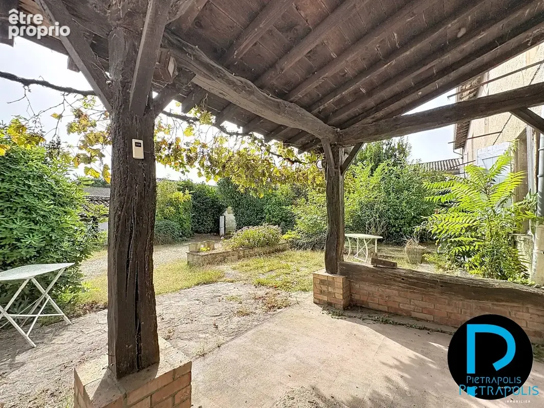 Maison 8 pièces 332 m² à vendre à Chaneins (01990) - photo 2