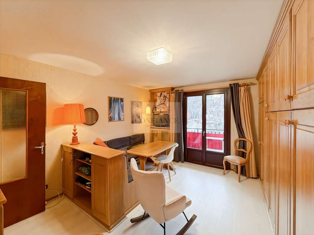 Appartement à SAINT-ETIENNE-DE-TINEE