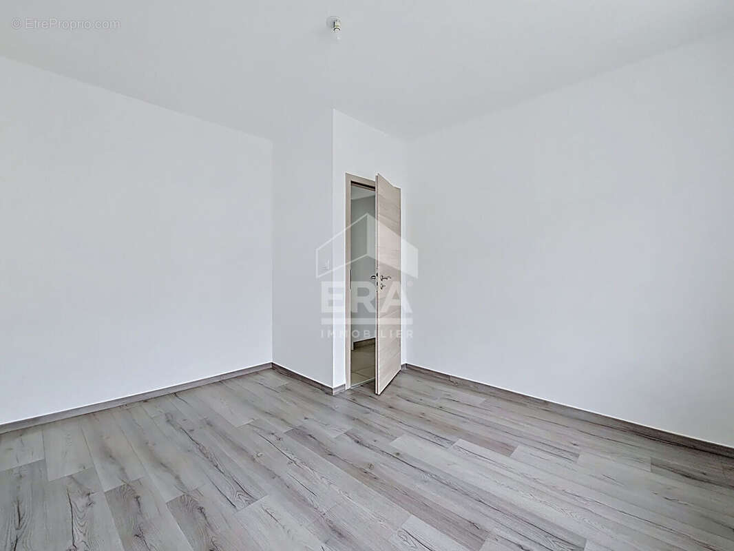 Appartement à LONGLAVILLE