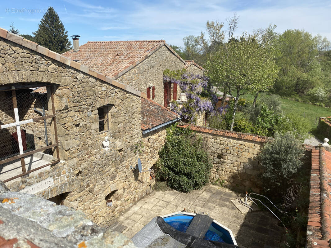 Maison à COLOMBIER-LE-VIEUX