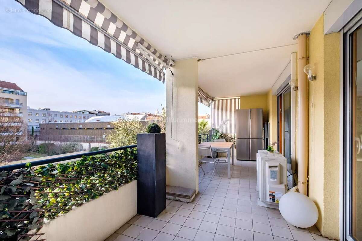Appartement à VILLEURBANNE