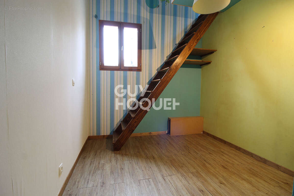 Maison à OZOUER-LE-VOULGIS