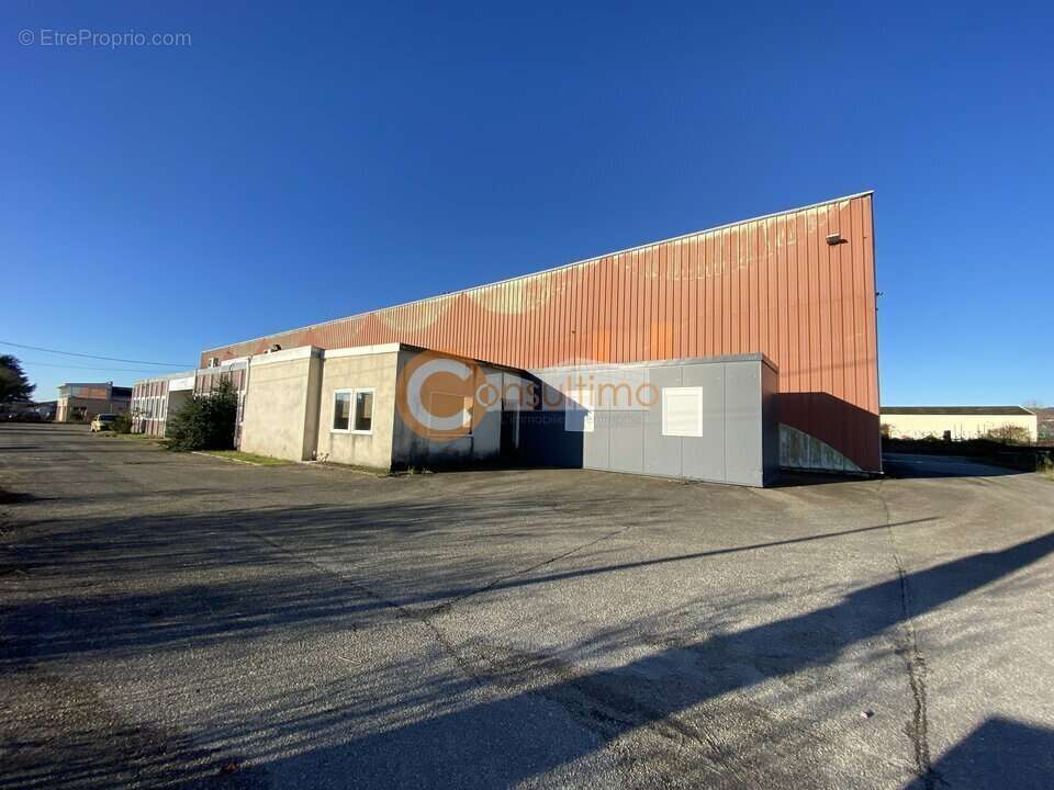 Entrepot à vendre - photo 2