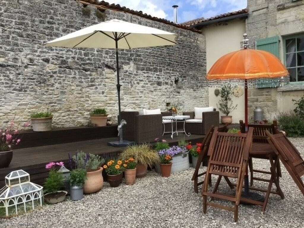 Magnifique Maison de Village 8 Minutes d'Aigre - photo 43