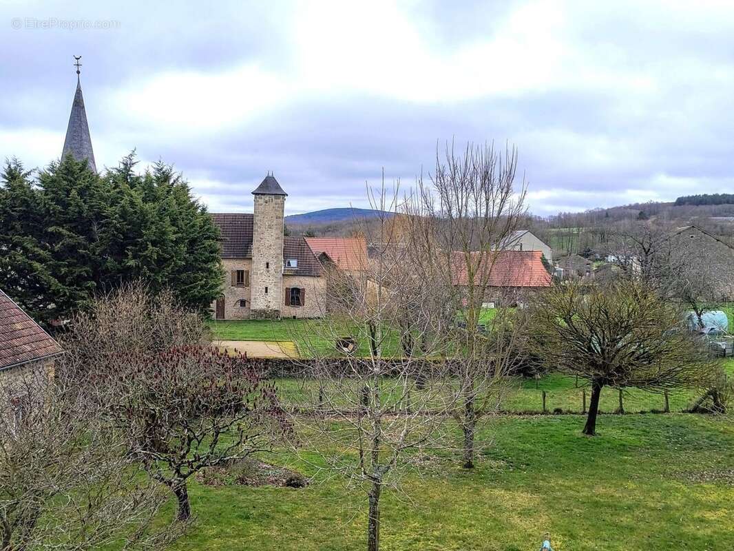Maison à LA SOUTERRAINE