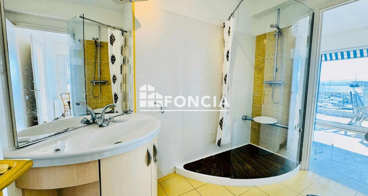 Appartement à SAINT-RAPHAEL