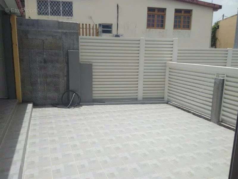 Maison spacieuse de 160 m² à Fort-de-France - photo 4