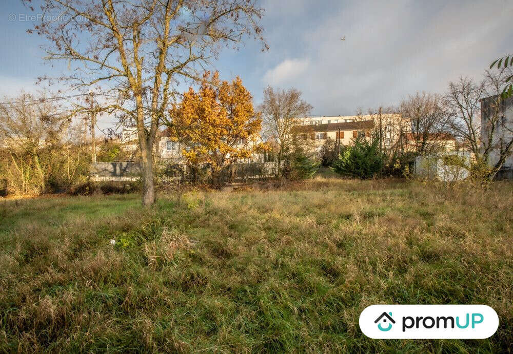 Terrain à VIERZON