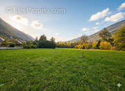 Terrain à SAINT-THIBAUD-DE-COUZ