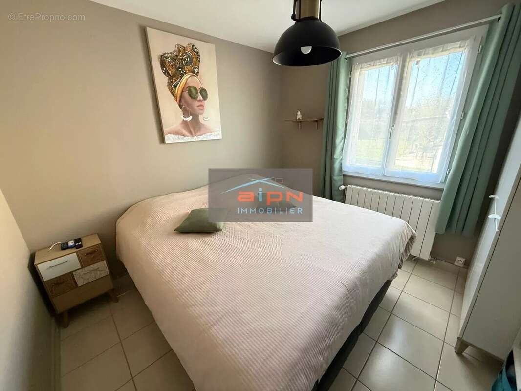 Maison à SAINT-ETIENNE-DU-ROUVRAY