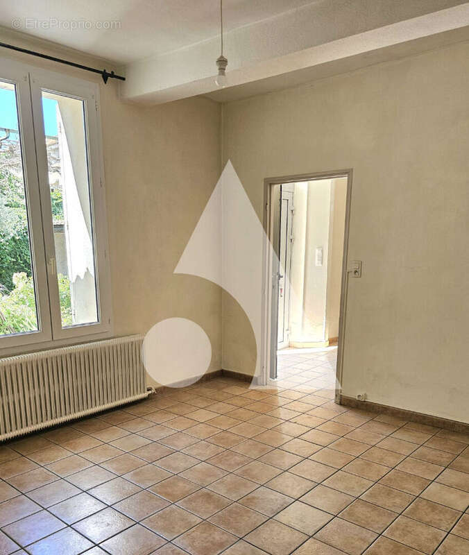 Maison à JONQUIERES