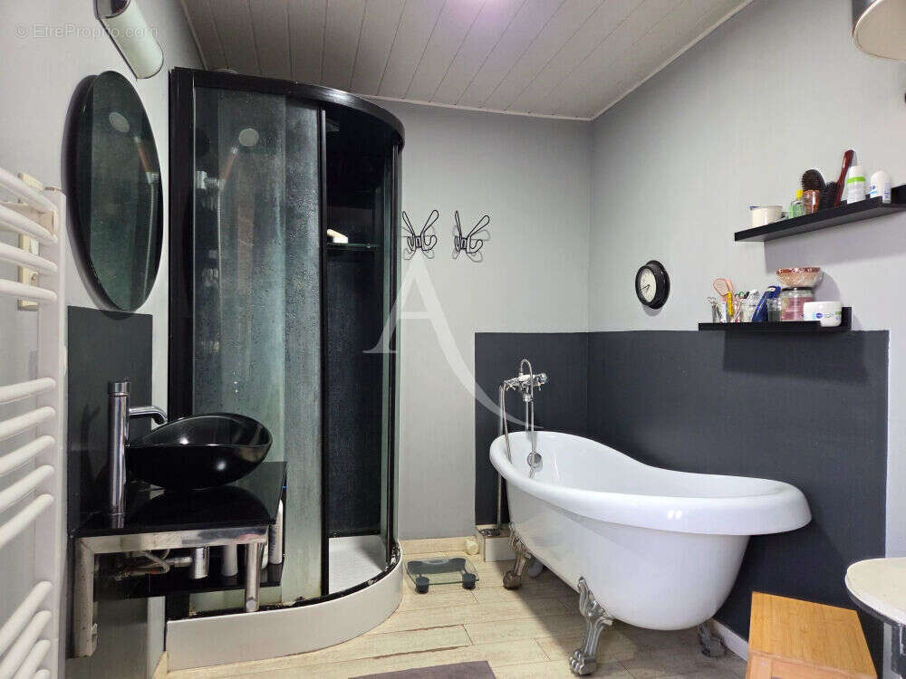 Maison à SAINT-VINCENT-SUR-OUST