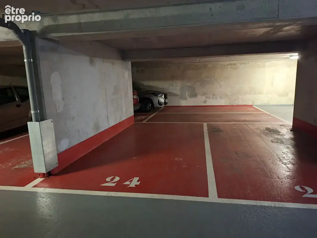 STUDIO immeuble récent avec parking - photo 10