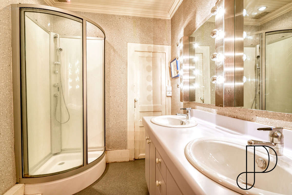 Appartement à LYON-4E