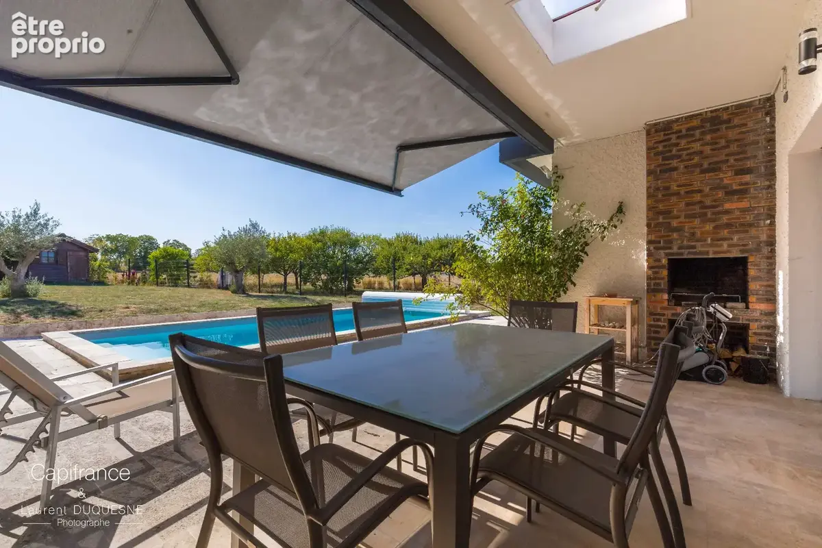 Maison d’architecte de plain-pied avec piscine et vue dégagée - photo 4