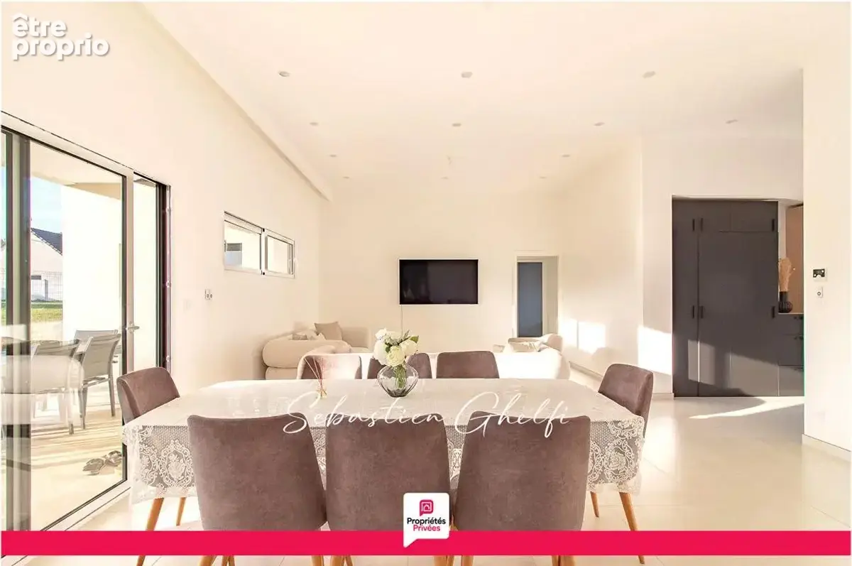 belle maison de plain-pied avec 4 chambres dont 1 suite avec garage - photo 6