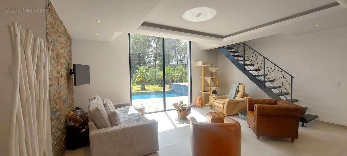 Maison à DRAGUIGNAN