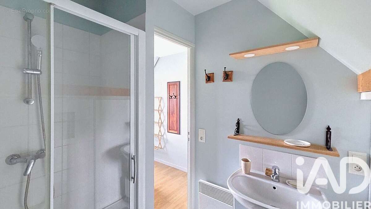 Maison 221 m² à Saint-Hymer  - photo 9