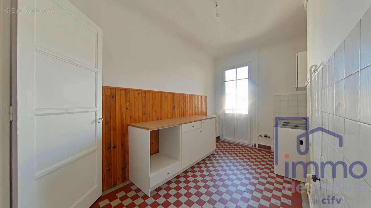 Appartement à SAINT-ETIENNE