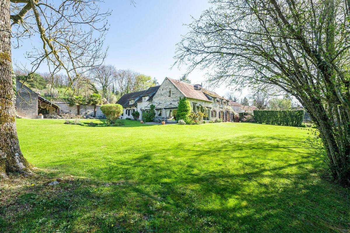 Maison à FONTAINEBLEAU