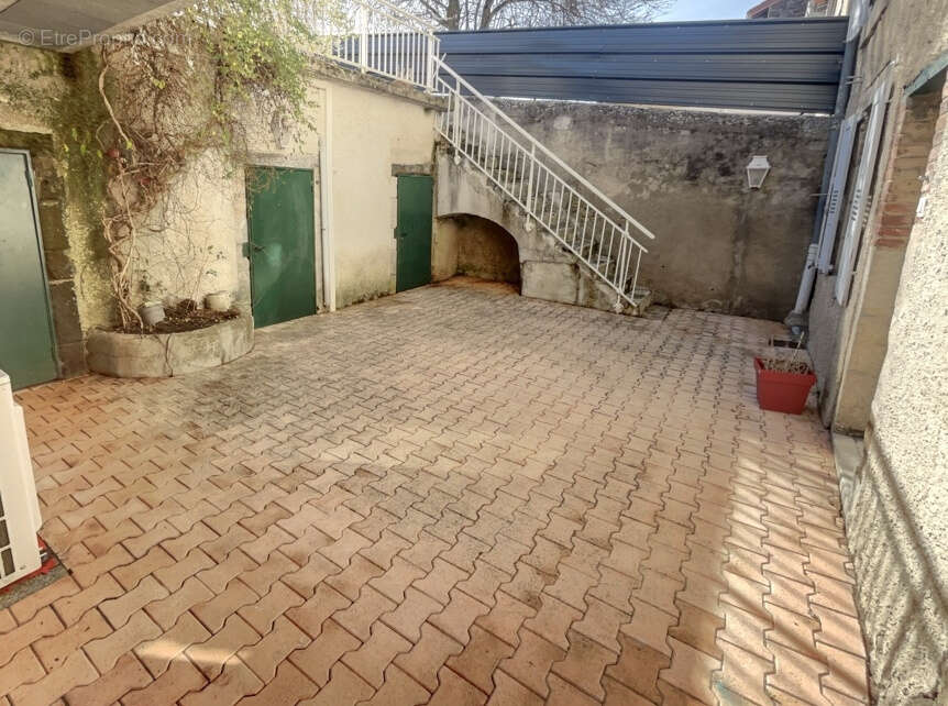 Maison à ESPALY-SAINT-MARCEL