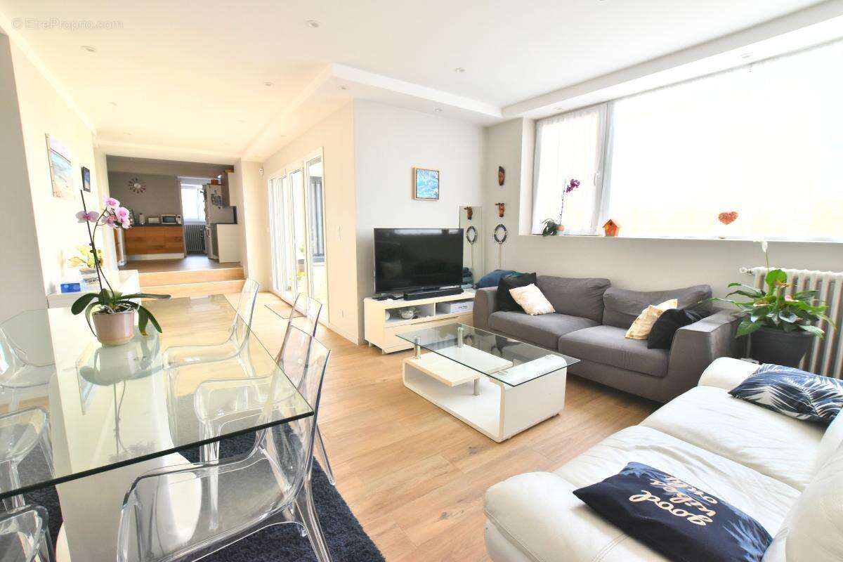 Appartement à FRANCHEVILLE