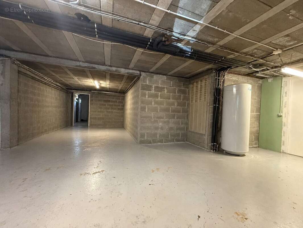 Maison familiale de 165 m² avec jardin, 5 chambres et revenus photovoltaïques  Le Gond-Pontouvre - photo 12