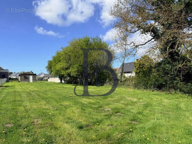 Terrain à BREHAL