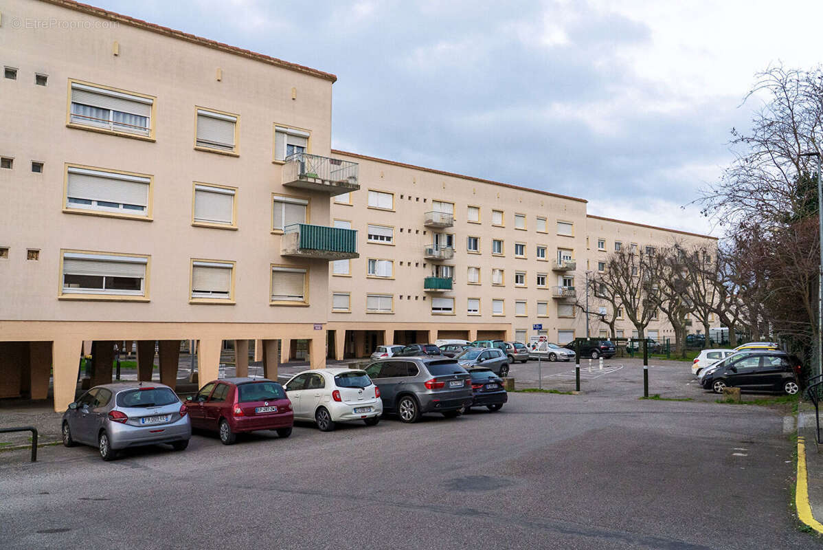 CARCASSONNE - LAPRADE Appartement T3 59m²  avec balcon vue Cité et place de stationnement - photo 18