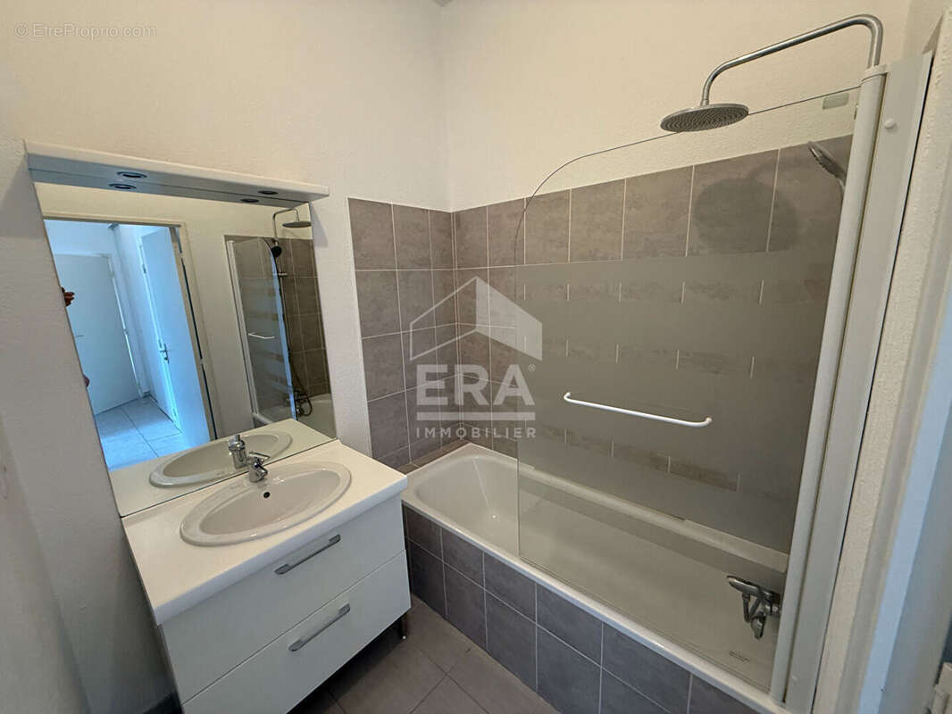 Appartement à SEPTEMES-LES-VALLONS