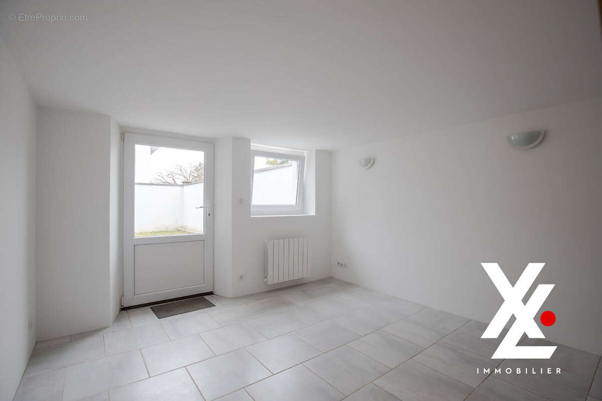 Maison à DAMELEVIERES