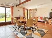 Maison à BUSSY-SAINT-GEORGES