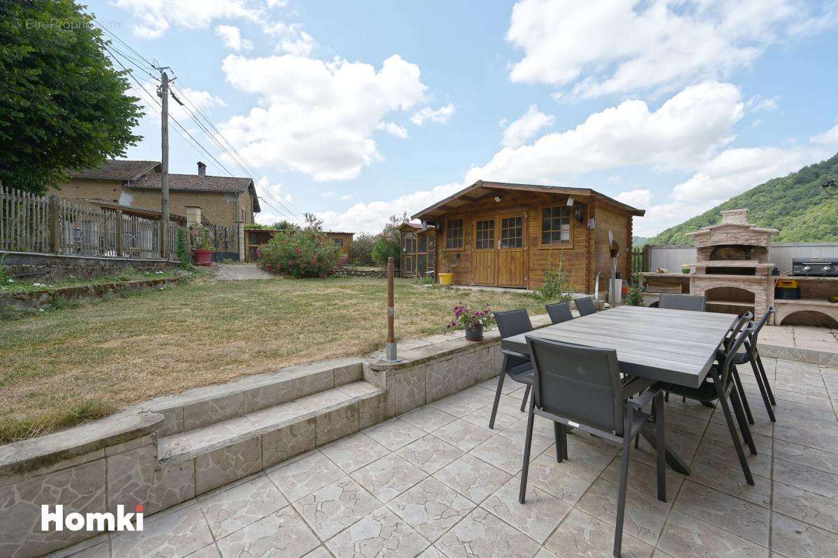 Maison avec dépendances et grand terrain – Chirens - photo 4