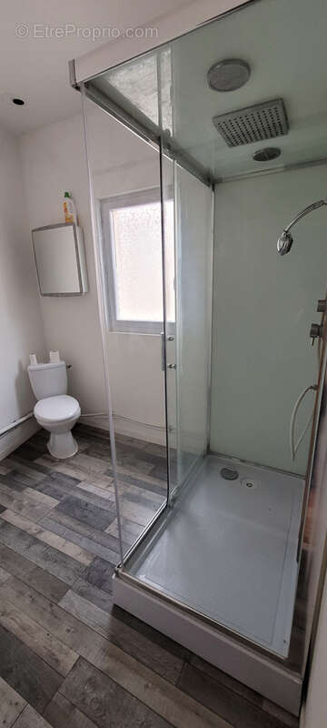 Dordogne secteur Ribérac maison en location rapport 800 € mois  centre maison 4 chambres et petite cour de 30 - photo 8