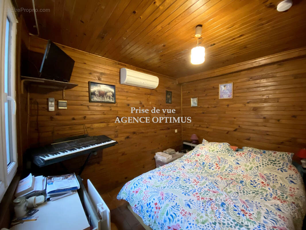 Maison à VILLENEUVE-LA-GUYARD