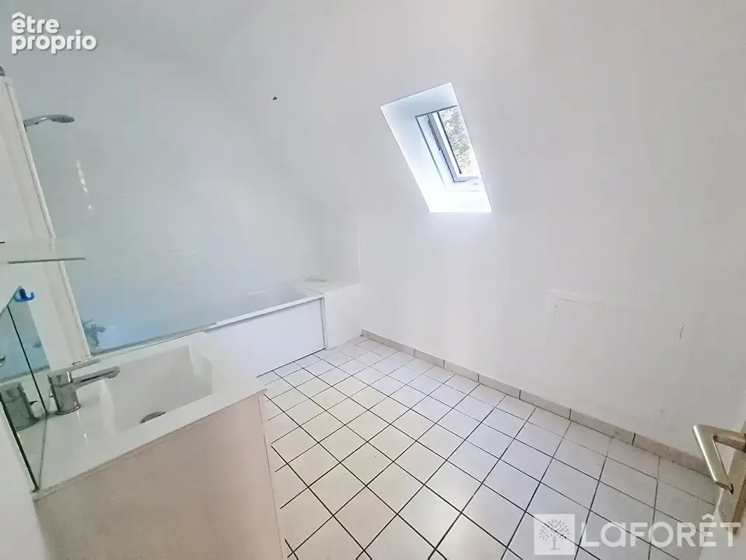 Maison 7PP environnement très calme à Hérouvillette - 118m² - photo 10