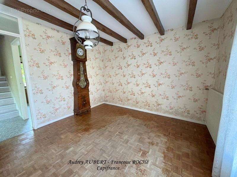 Maison à SAINT-JEAN-D&#039;ANGELY