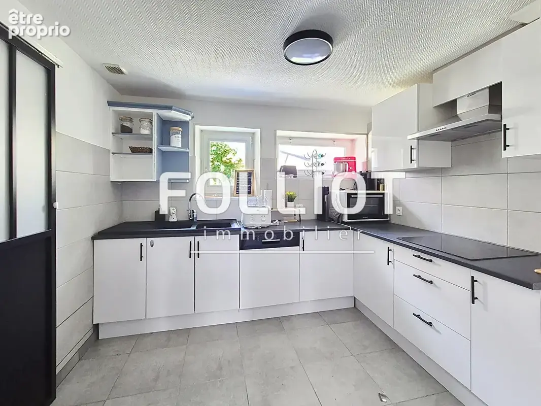A vendre maison en pierre à Coudeville-sur-Mer - Réf 12400LB - photo 3