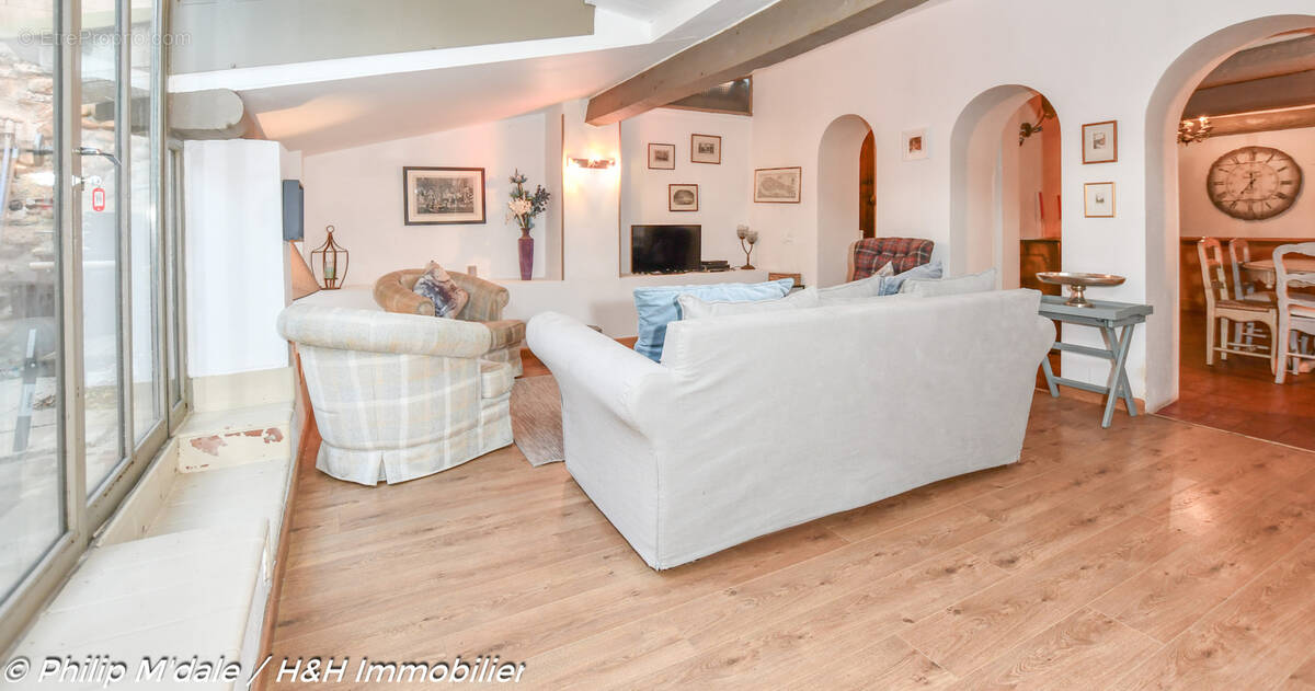 Maison à MORIERES-LES-AVIGNON