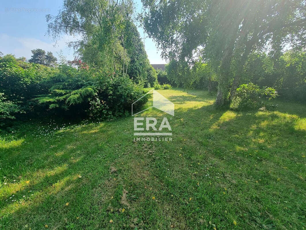 Maison à LA CAPELLE-LES-BOULOGNE