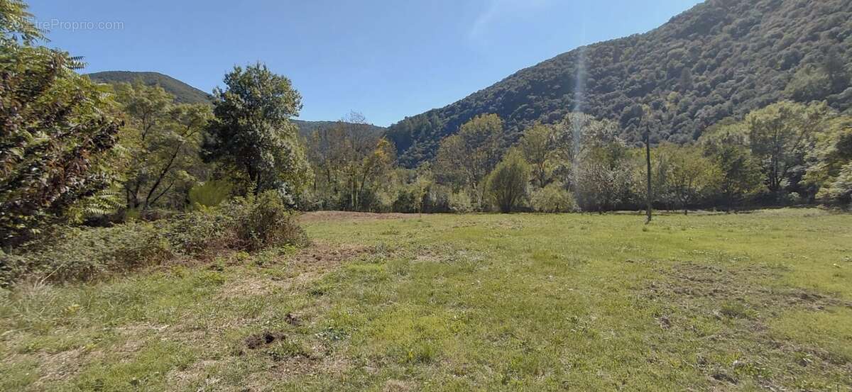 Villa plain pied avec grand terrain et piscine bord ee riviere - photo 8