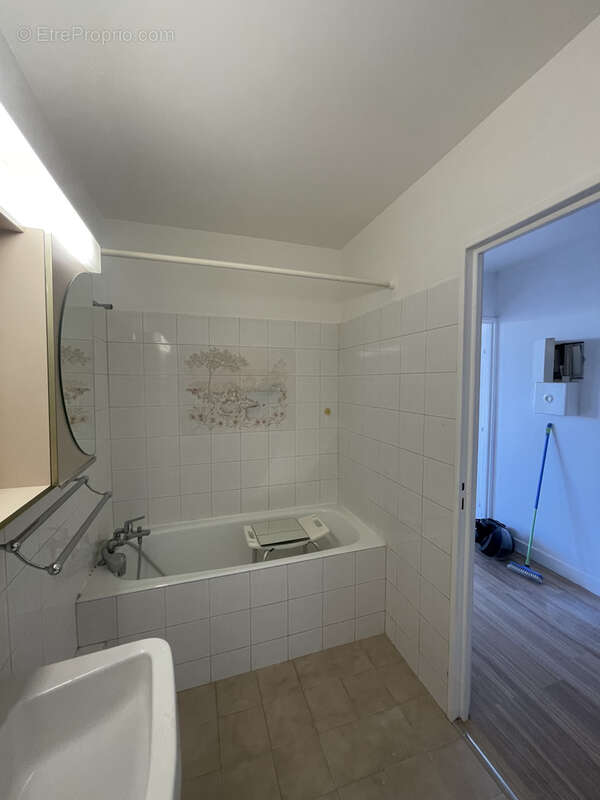 Appartement à PARIS-12E