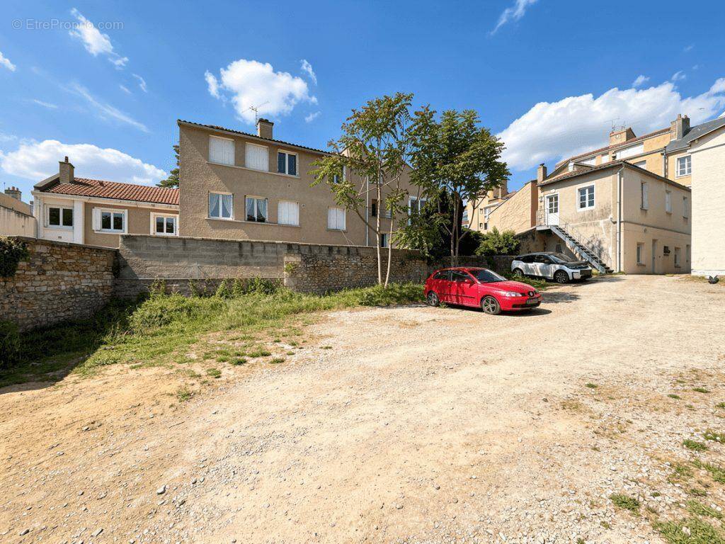 Parking à POITIERS