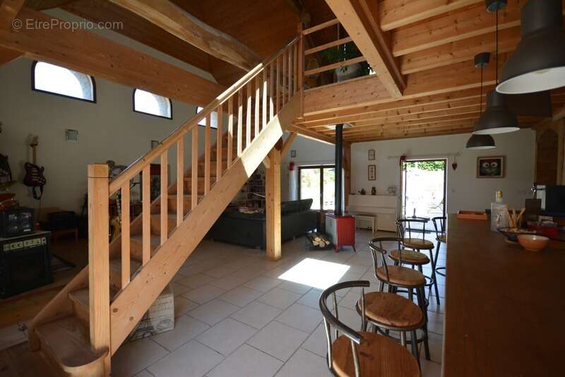 Maison de caractère à vendre 10 pièces ALBY SUR CHERAN (74) - photo 9