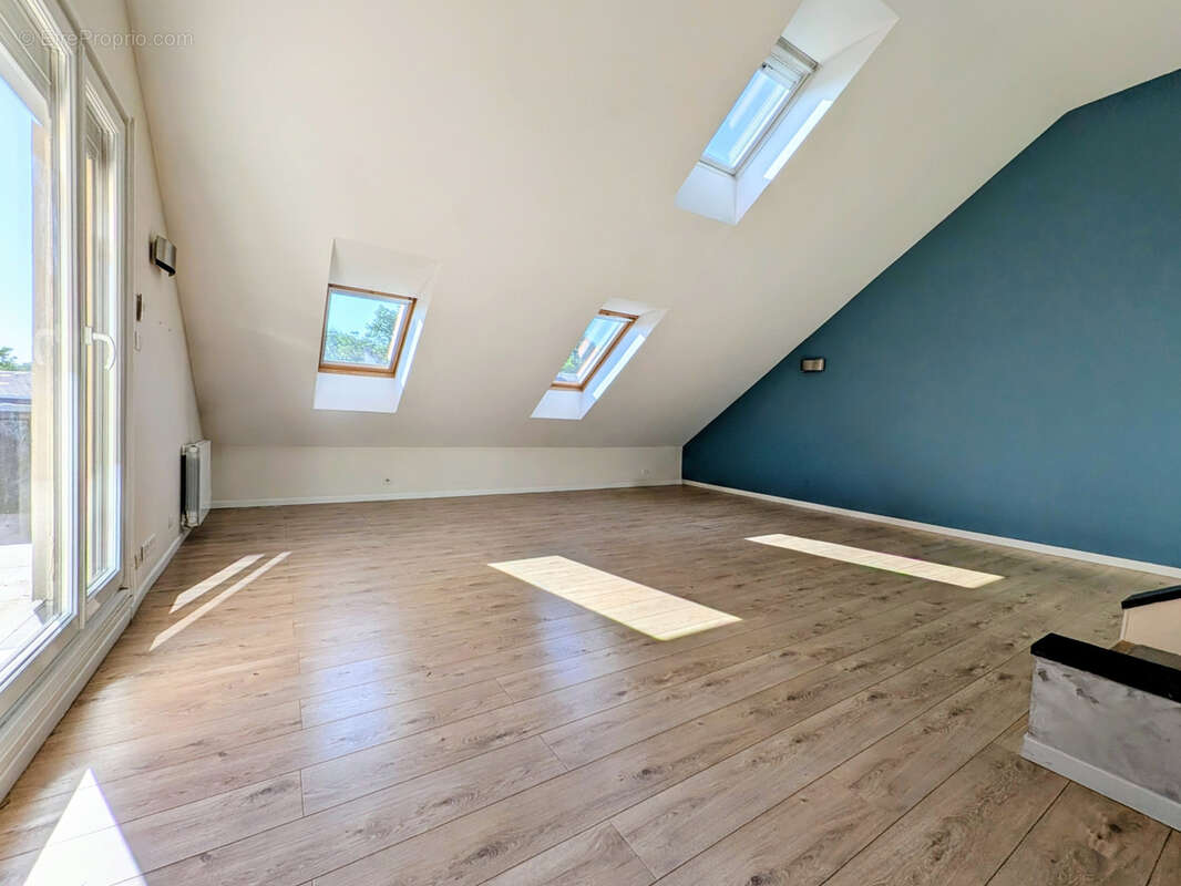 Triplex lumineux 5 pièces 109 m2 - photo 2