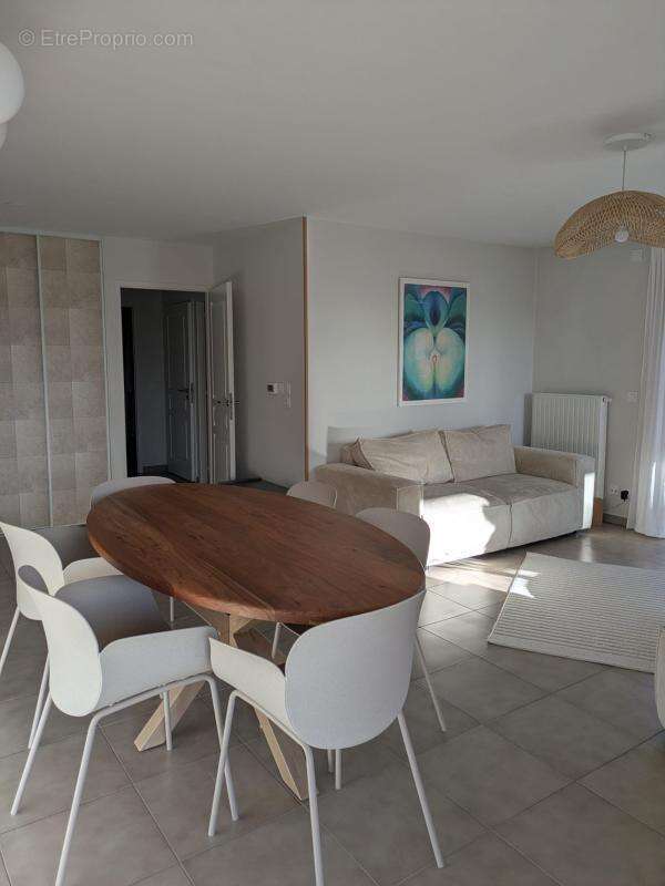 Appartement à DOUVAINE