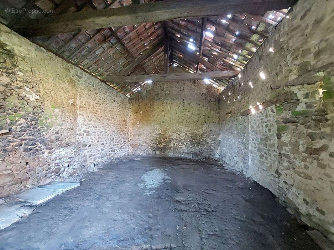 Maison à LE PERTRE